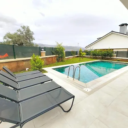 Harun Villa *